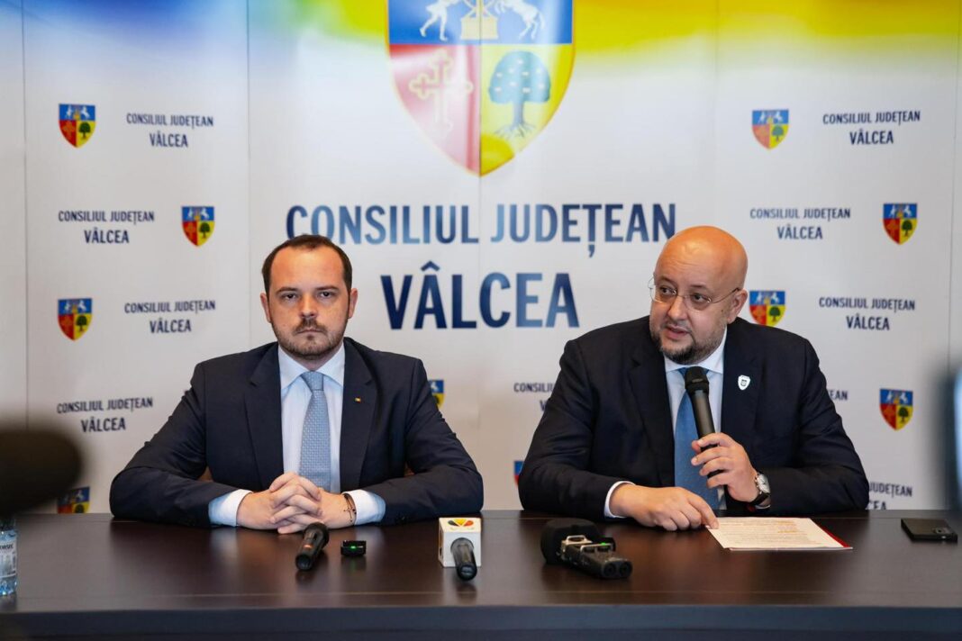 Ministrul Sănătății, Alexandru Rogobete și președintele Consiliului Județean Vâlcea Constantin Rădulescu