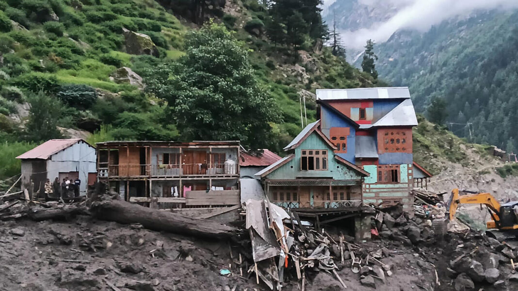 Operațiuni de salvare în satul Chisoti