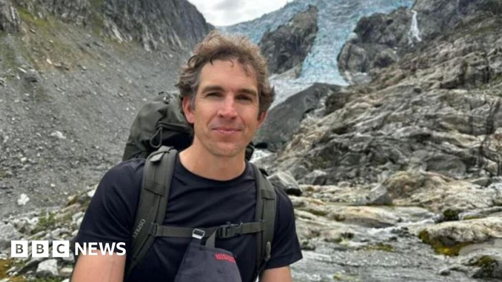 Salvatorii din Norvegia îl caută pe jurnalistul american, Alec Luhn, dispărut