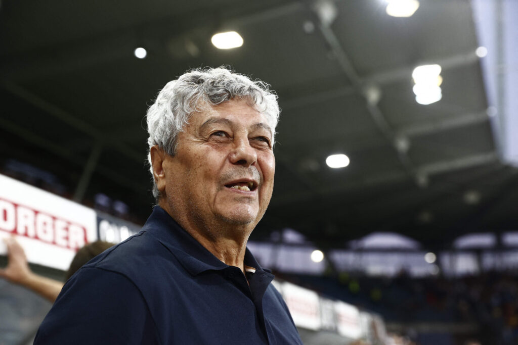 Mircea Lucescu a făcut convocările pentru meciurile cu Cipru şi Canada