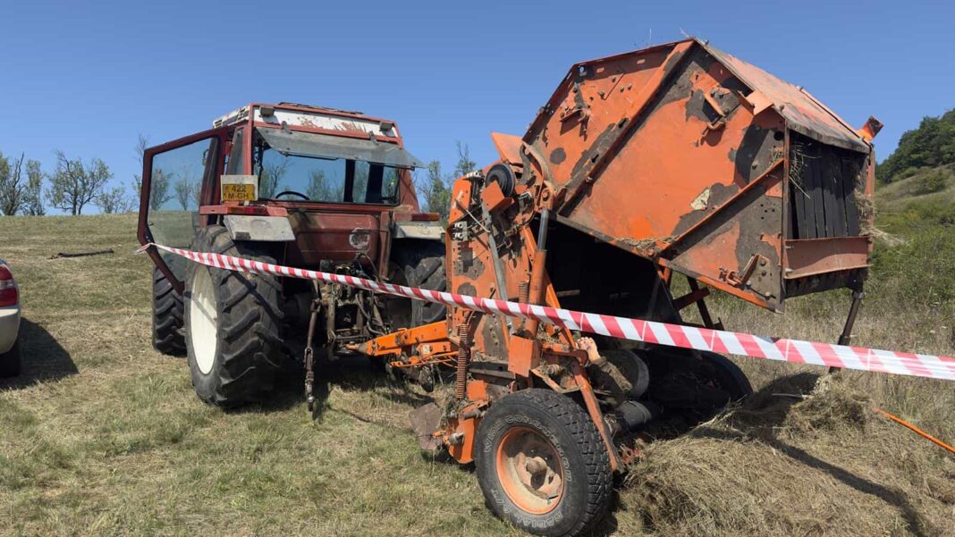 Un bărbat a murit prins într-un utilaj de balotat fân