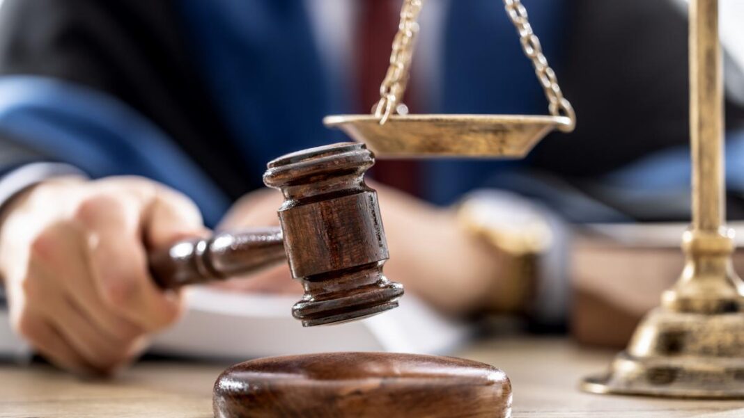 Proteste faţă de măsurile vizând pensiile magistraţilor 