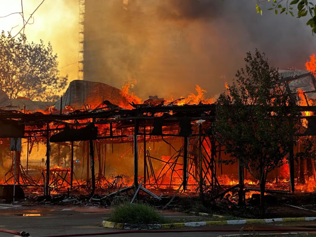 Clubul Bellagio din Mamaia, incendiat de o mână criminală