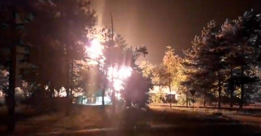 Explozie în Amara! O pungă de gaz, descoperită în timpul unor lucrări de forare, a sărit în aer