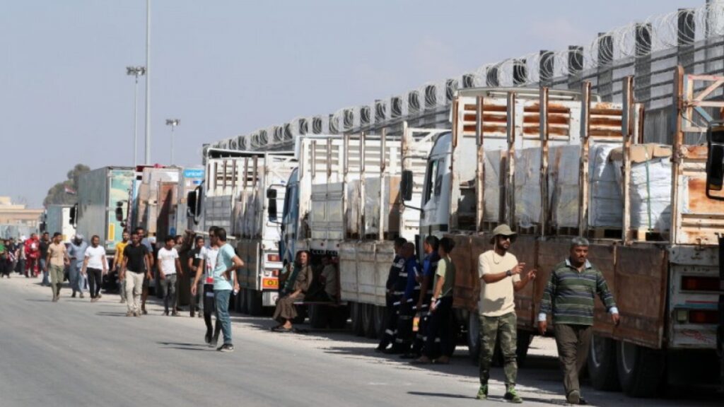 Un camion plin cu alimente s-a răsturnat peste o mulțime! Sunt cel puțin 20 de morți