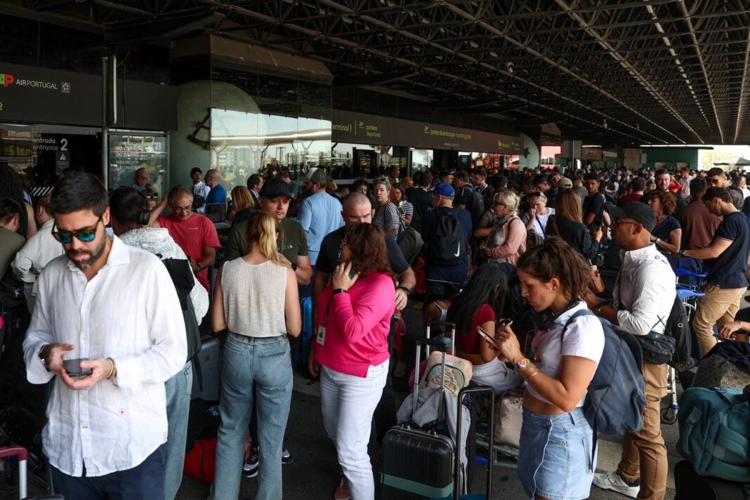 Grevele din Portugalia afectează traficul aerian în fiecare weekend din august