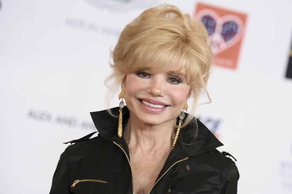 Loni Anderson sosește la cea de-a 22-a ediție anuală a evenimentului Race To Erase MS, care a avut loc la hotelul Hyatt Regency Century Plaza, vineri, 24 aprilie 2015, în Los Angeles