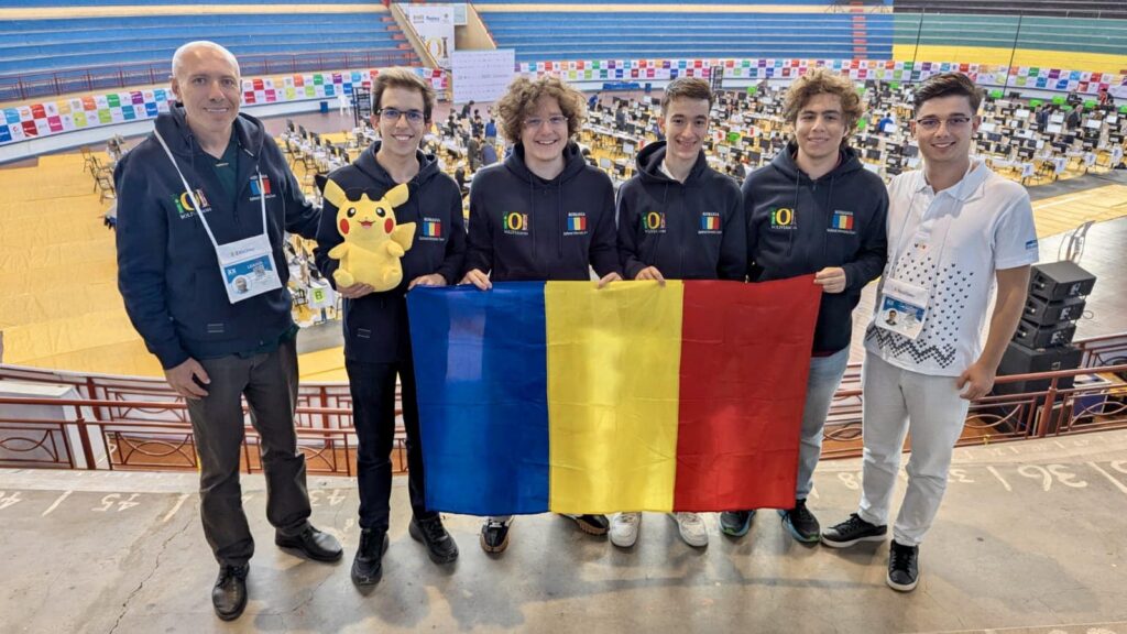 Elevii Români Câștigă Patru Aururi la Olimpiada de Informatică