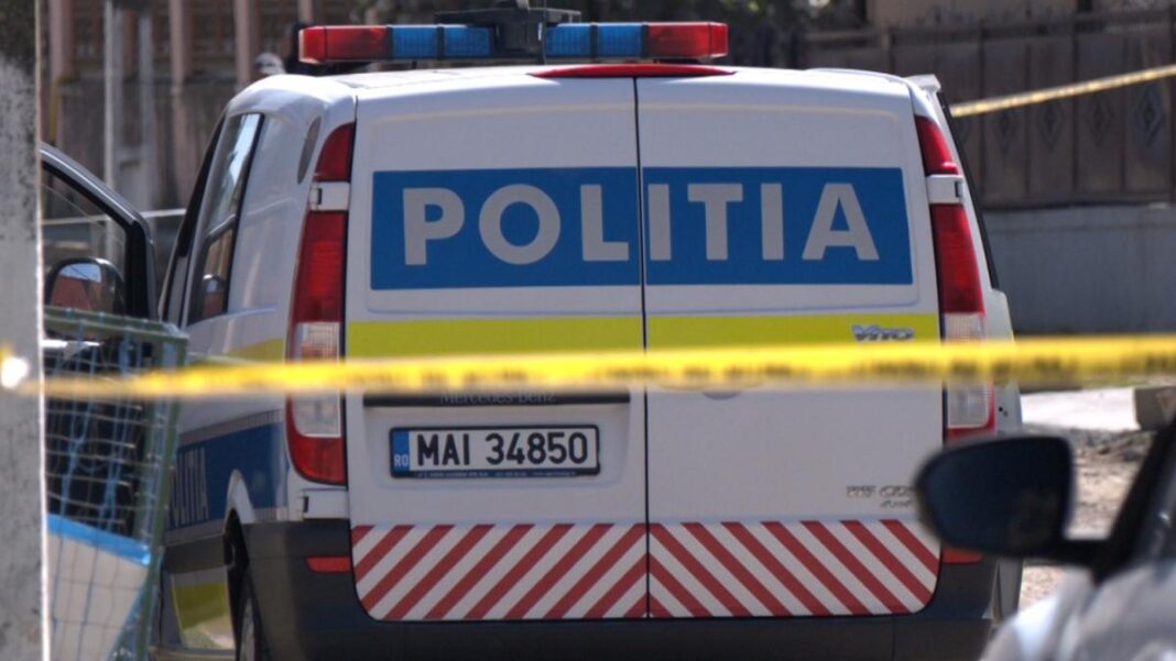 Bărbatul din Otopeni care şi-a ucis fiul vitreg de 3 ani, arestat de polițiști. Bărbatul a stat baricadat în casă o zi întreagă