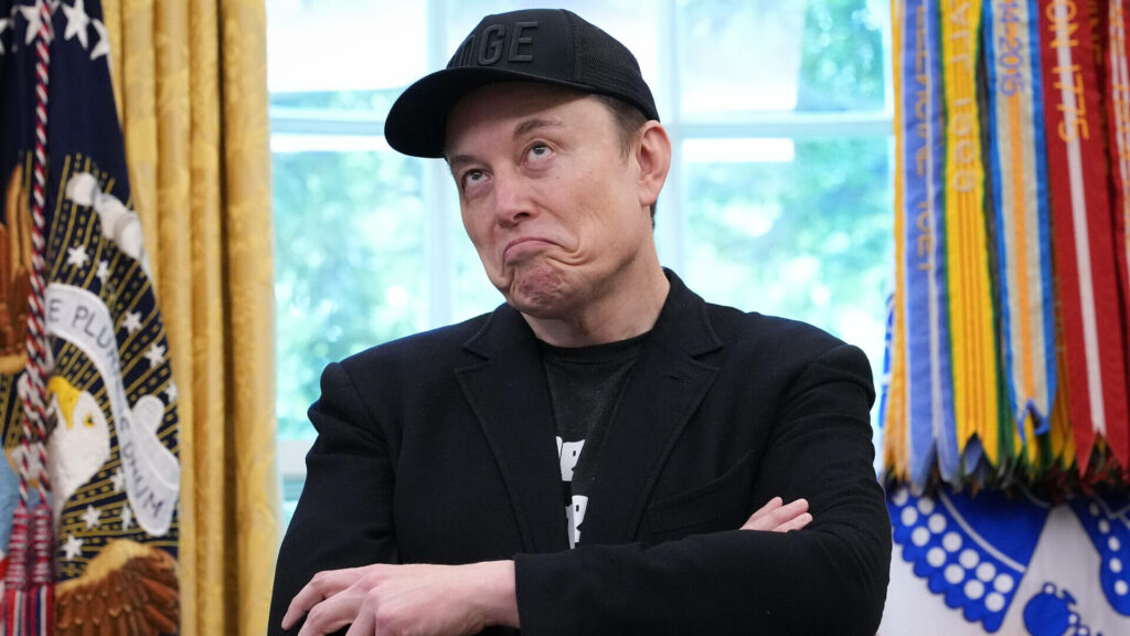 Tesla Premiază pe Elon Musk cu Acțiuni de 29 de Miliarde de Dolari pentru a-l Menține la Conducere