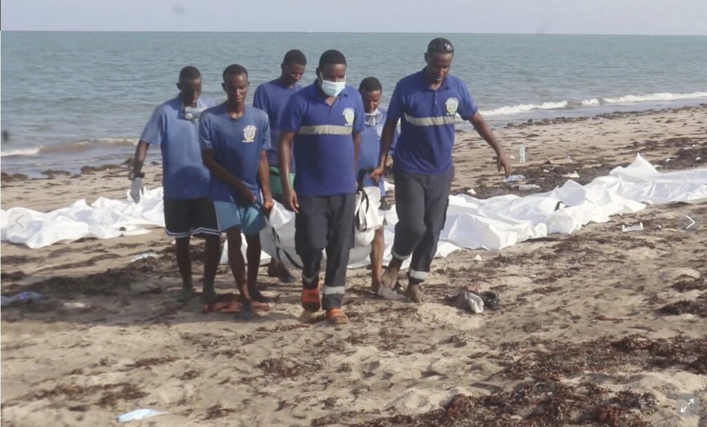 Peste 60 de migranți africani decedați și mulți alții dispăruți în Golful Aden