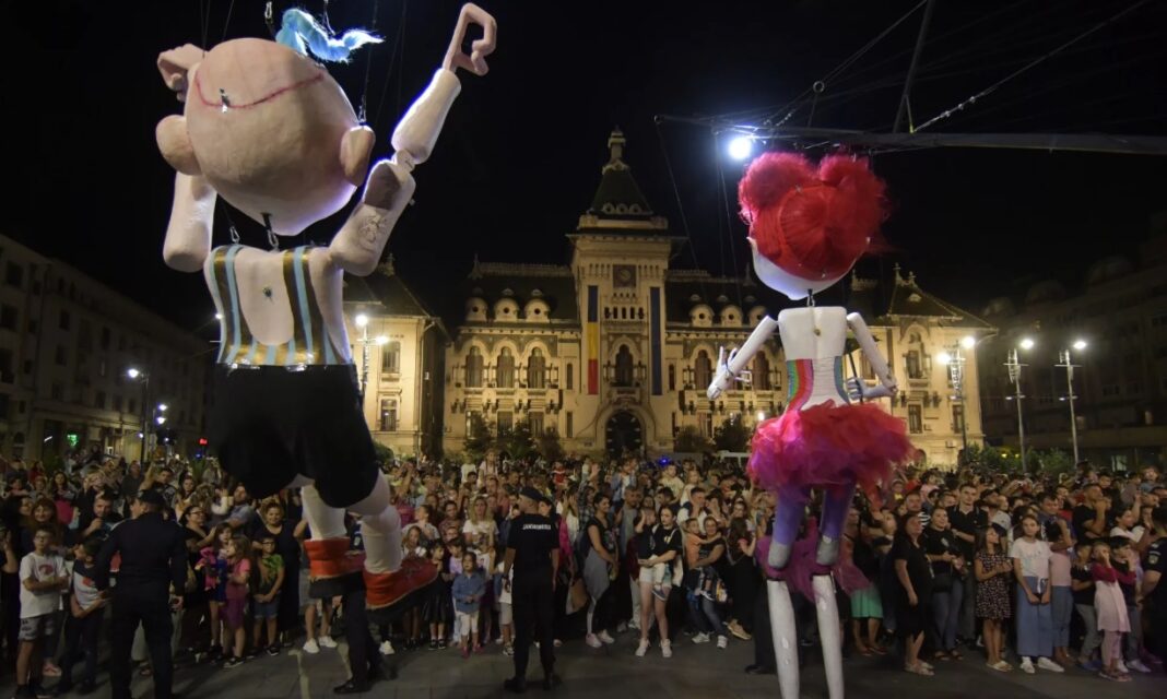 Craiova: Circulația va fi închisă pe unele artere de circulație pentru „Puppets Occupy Street”