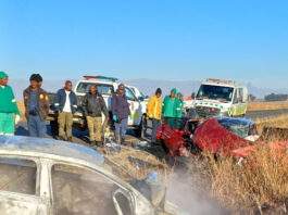 Impact frontal, mașină în flăcări și victime arse