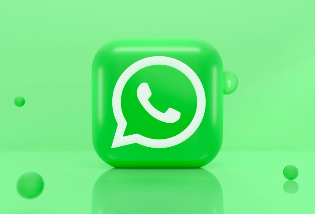 WhatsApp lansează funcții noi pentru apelurile video de business