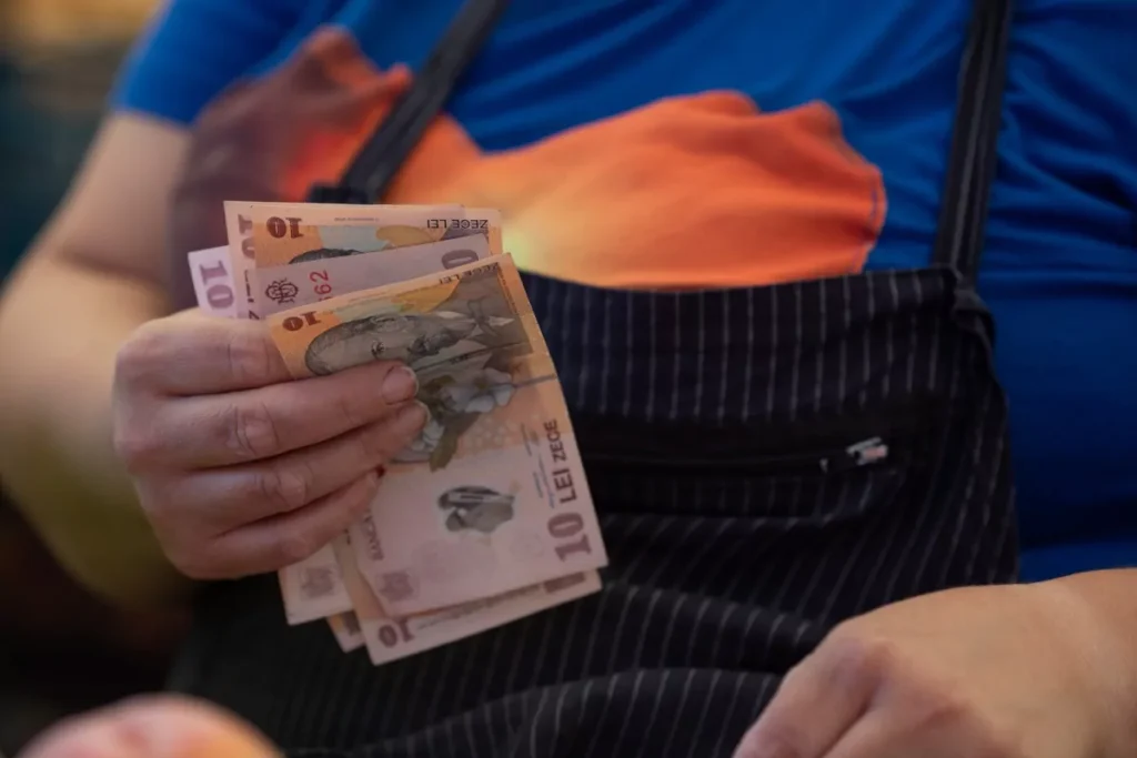 România, în topul creşterilor salariale din Europa Centrală și de Est