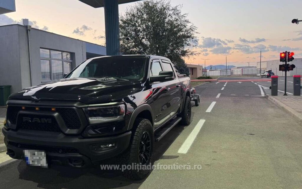 (VIDEO) Autoturism căutat pentru confiscare în Canada, descoperit la frontiera din Timiș