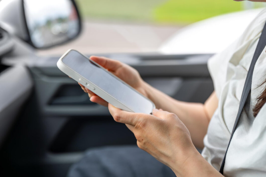 Serviciul de emitere rovinietă şi peaj prin SMS ar putea funcţiona cu întreruperi, vineri