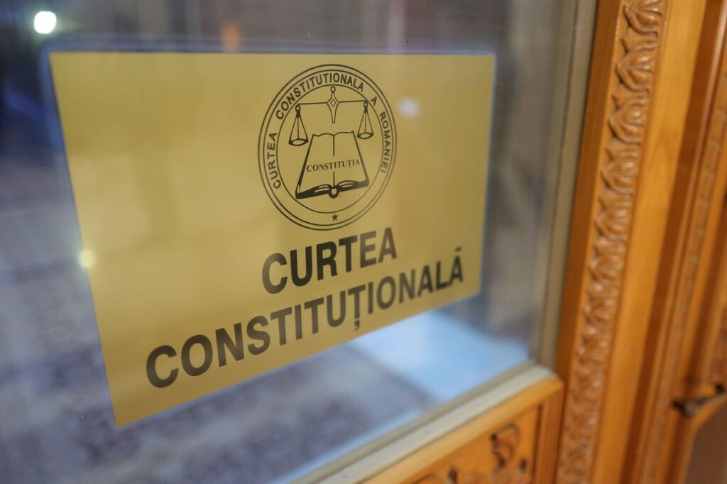 CCR reia luni deliberările privind reforma pensiilor magistraților