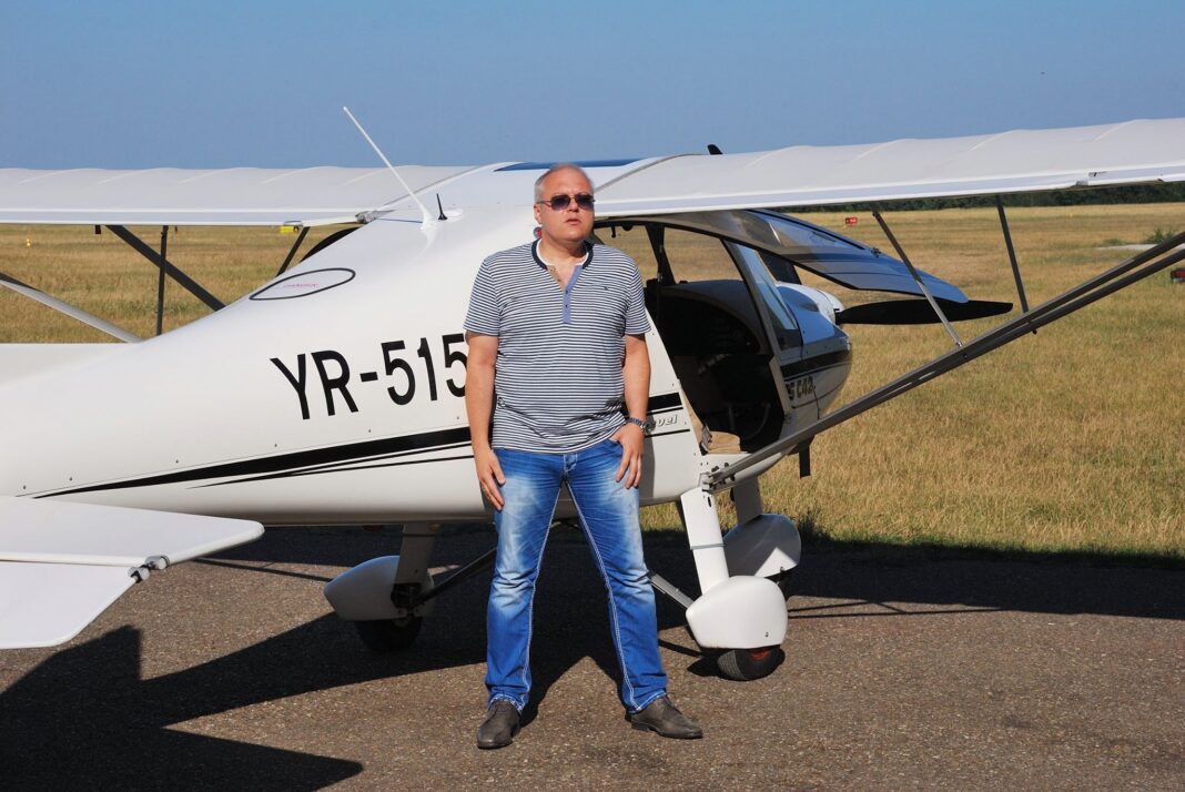 Pilotul rănit în accidentul aviatic de la Iași va fi transferat la un spital din străinătate. Medicii i-au amputat ambele picioare