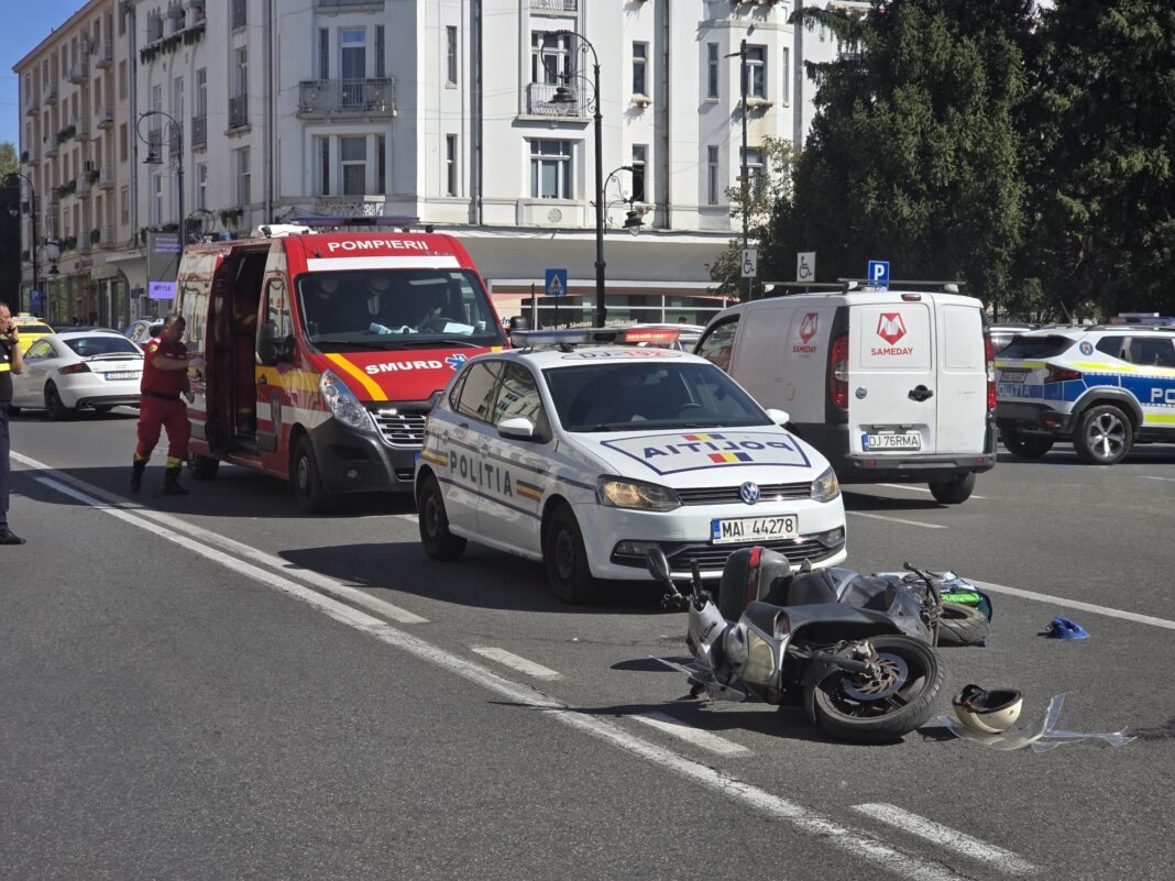 Motociclist grav rănit în centrul Craiovei (Foto: Claudiu Tudor)