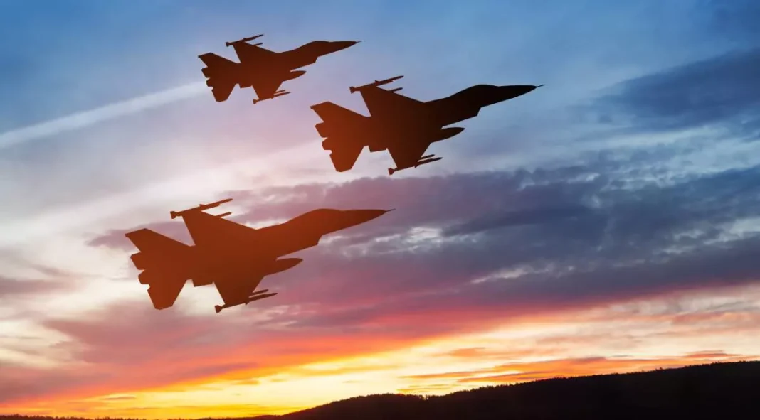 Trei avioane militare rusești au pătruns în spațiul aerian al unei țări NATO