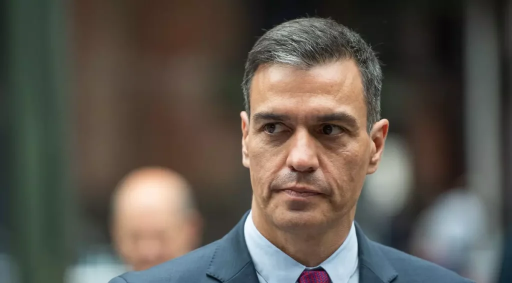 Premierul Spaniei nu a mai ajuns la reuniunea Coaliției Voluntarilor. Avionul cu care călătorea s-a defectat în zbor spre Paris