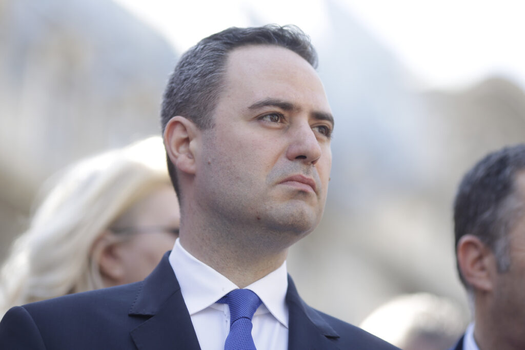Ministrul Finanţelor, discuţii cu protestatarii: Sunt doleanţe pe care nu le putem satisface în acest moment