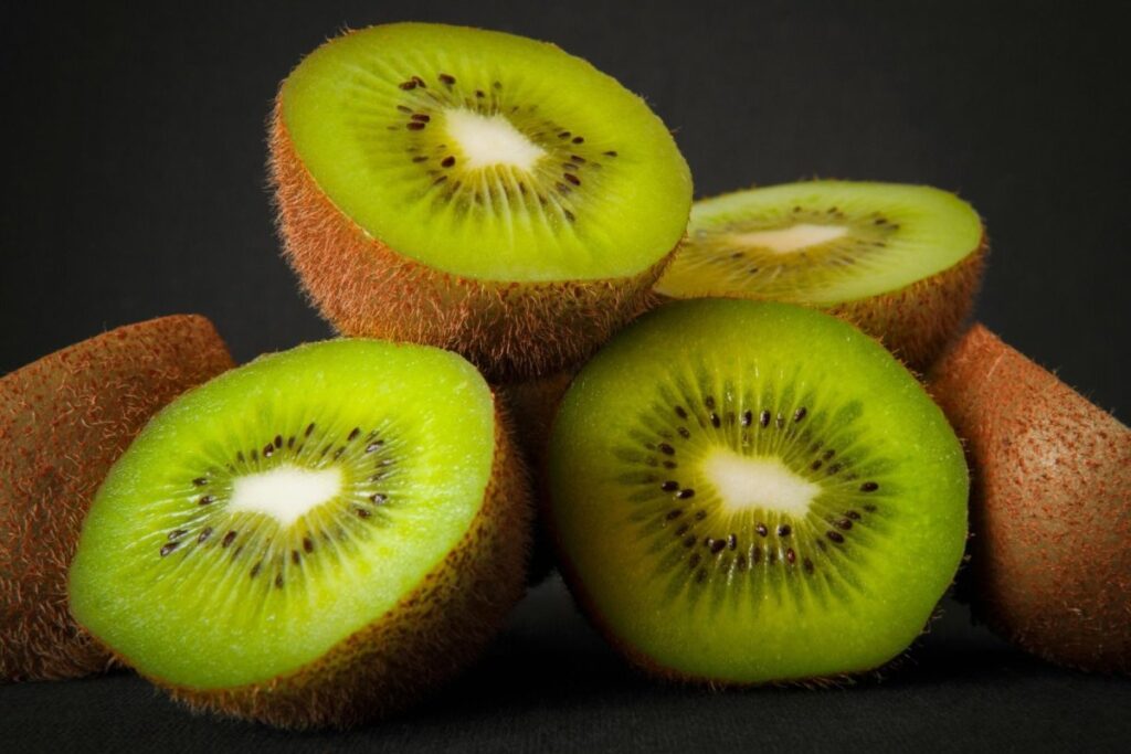 Kiwi, recunoscut oficial de UE drept primul fruct care susține sănătatea intestinală