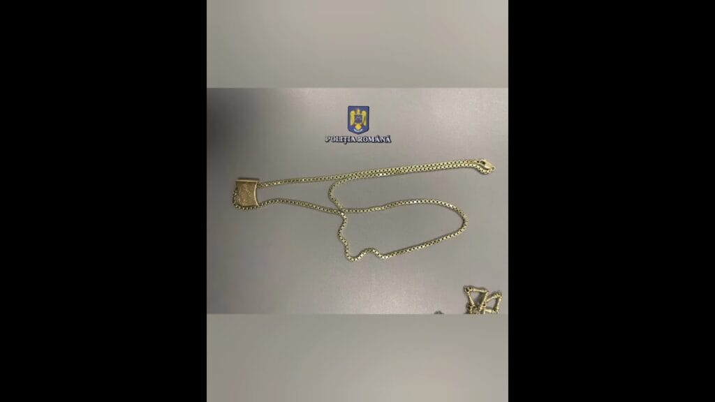 (VIDEO) Gorj: Şi-a reclamat fiica la Poliţie pentru că i-a furat bani şi bijuterii în valoare de 300.000 de lei 