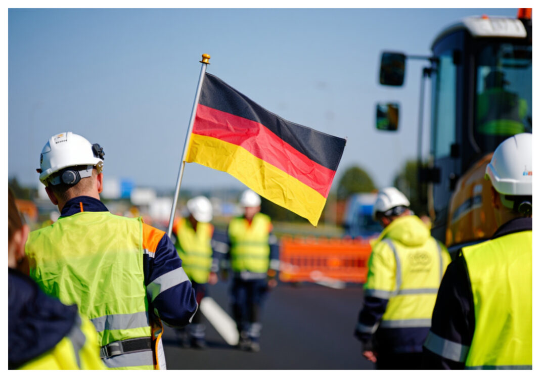 Germanii ar putea lucra 12 ore pe zi. Guvernul vrea să modifice Legea timpului de muncă