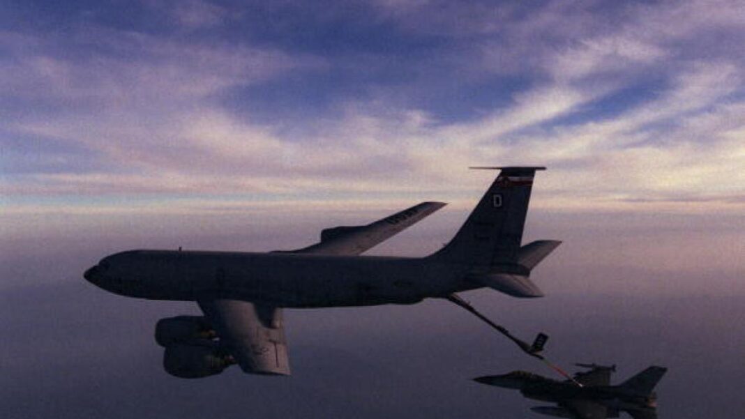 Preşedintele a aprobat prezența unor aeronave de realimentare și supraveghere ale SUA în România