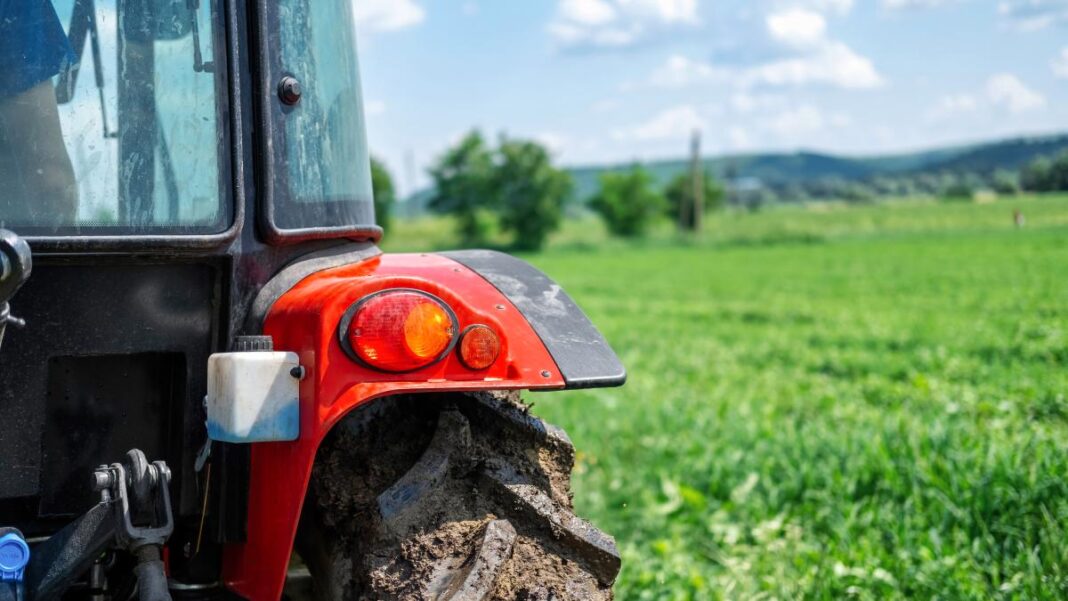 Femeie ucisă de un tractor condus de un minor