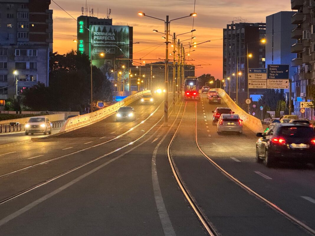 A fost redeschis circulației pasajul suprateran km 0 din Craiova