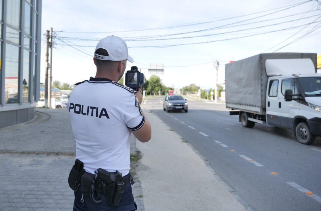 pol radar Olt: Polițiștii rutieri au dat 126 de amenzi și au reținut 8 permise