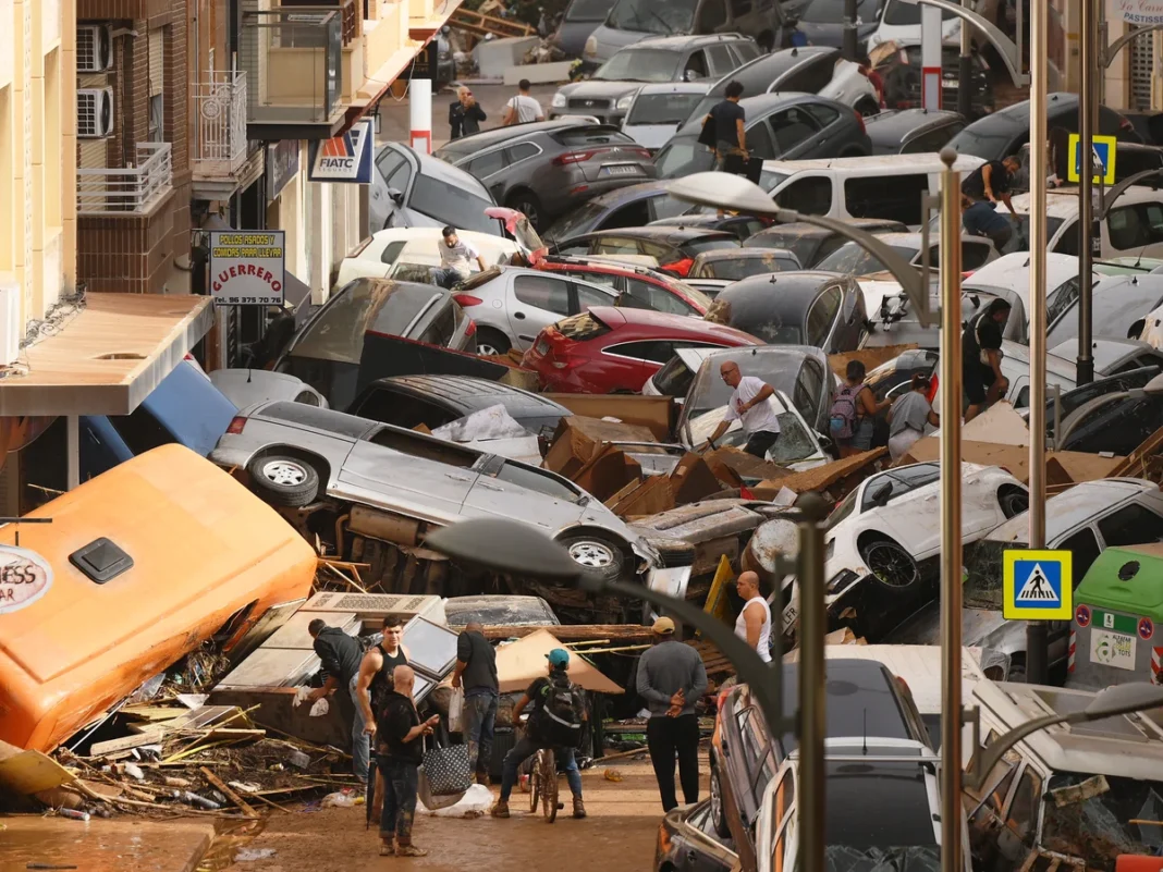 Copiii din Spania vor lua lecții obligatorii despre incendii, inundații și cutremureCopiii din Spania vor lua lecții obligatorii despre incendii, inundații și cutremure