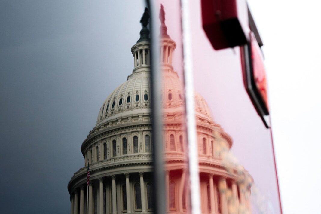 Închiderea guvernului SUA: schimb de acuzații între republicani și democrați