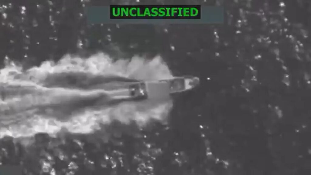 SUA elimină trei suspecți într-un nou atac asupra unei nave de droguri în Pacific.