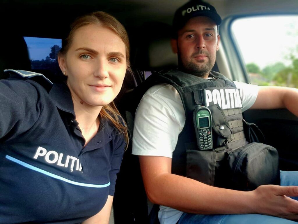 Doi polițiști, soț și soție, au salvat viața unui bărbat în Târgu Jiu