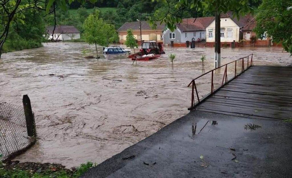 Odesa: nouă morți, inclusiv un copil, din cauza inundaţiilor