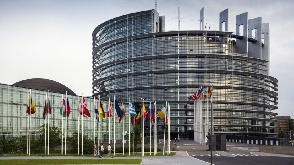 Parlamentul European sprijină măsuri care întăresc poziția fermierilor în lanțul alimentar