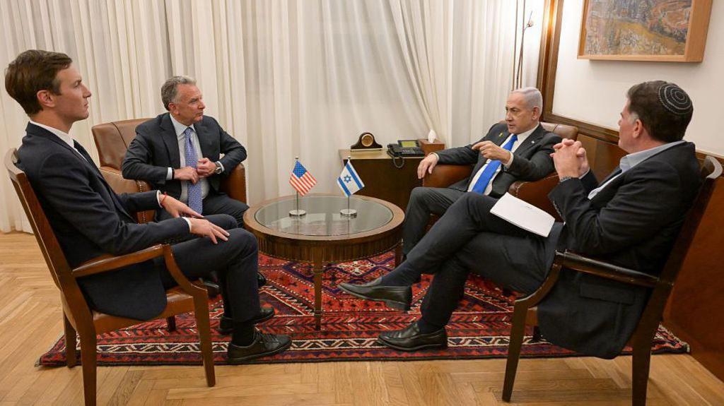 (VIDEO) Israelul aprobă planul lui Trump pentru încetarea focului în Gaza și eliberarea ostaticilor