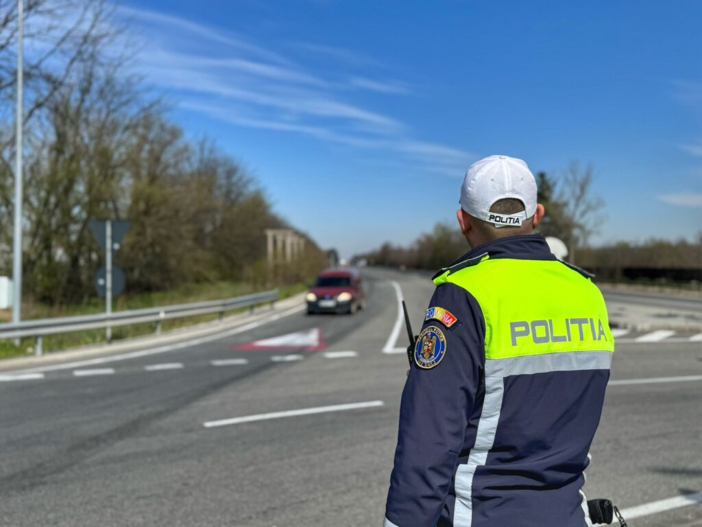 Dolj: Acțiuni ale polițiștilor rutieri pentru prevenirea accidentelor cauzate de indisciplina participanților la trafic