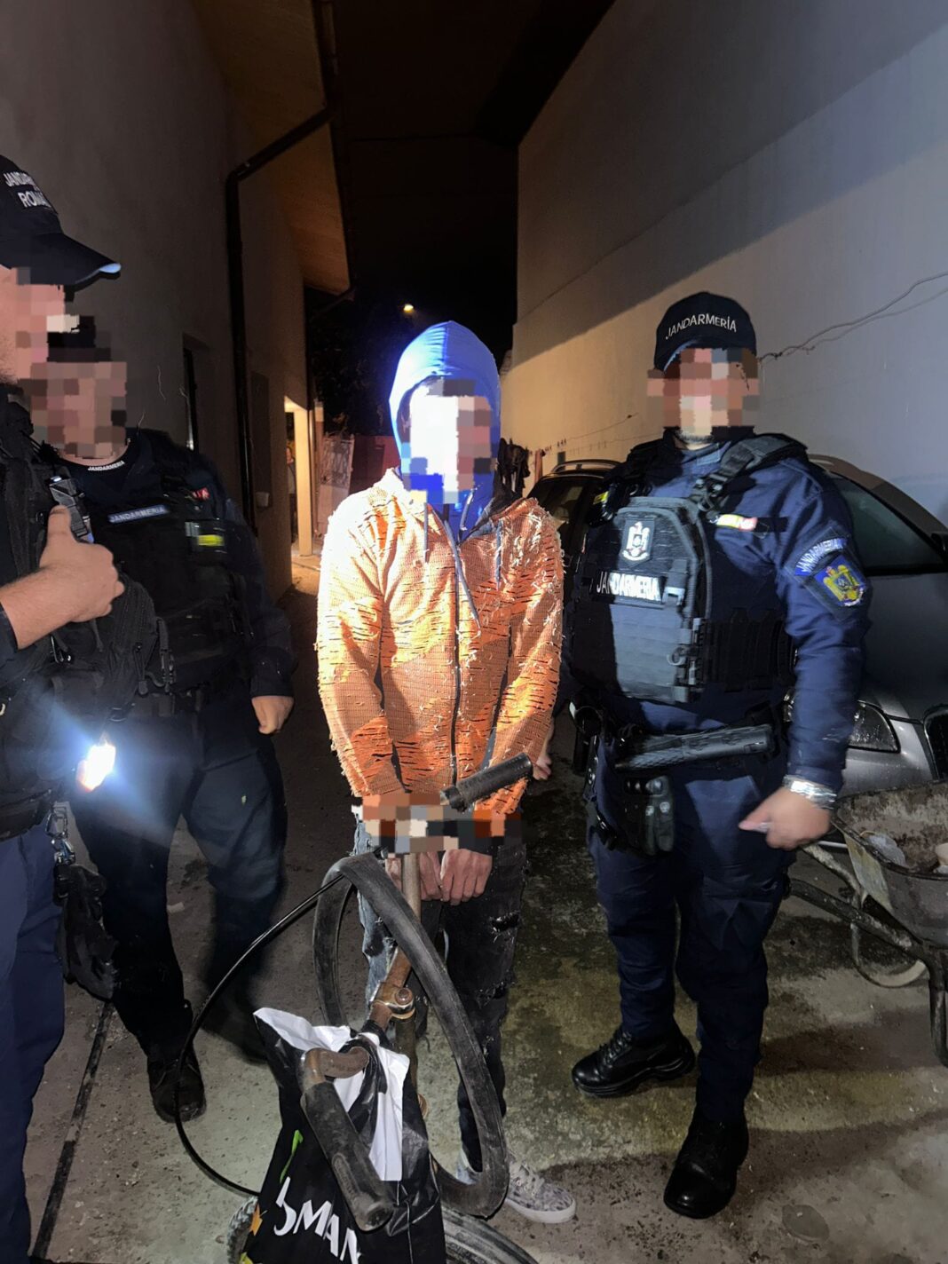 Percheziții într-un dosar de furt calificat la Drobeta-Turnu Severin