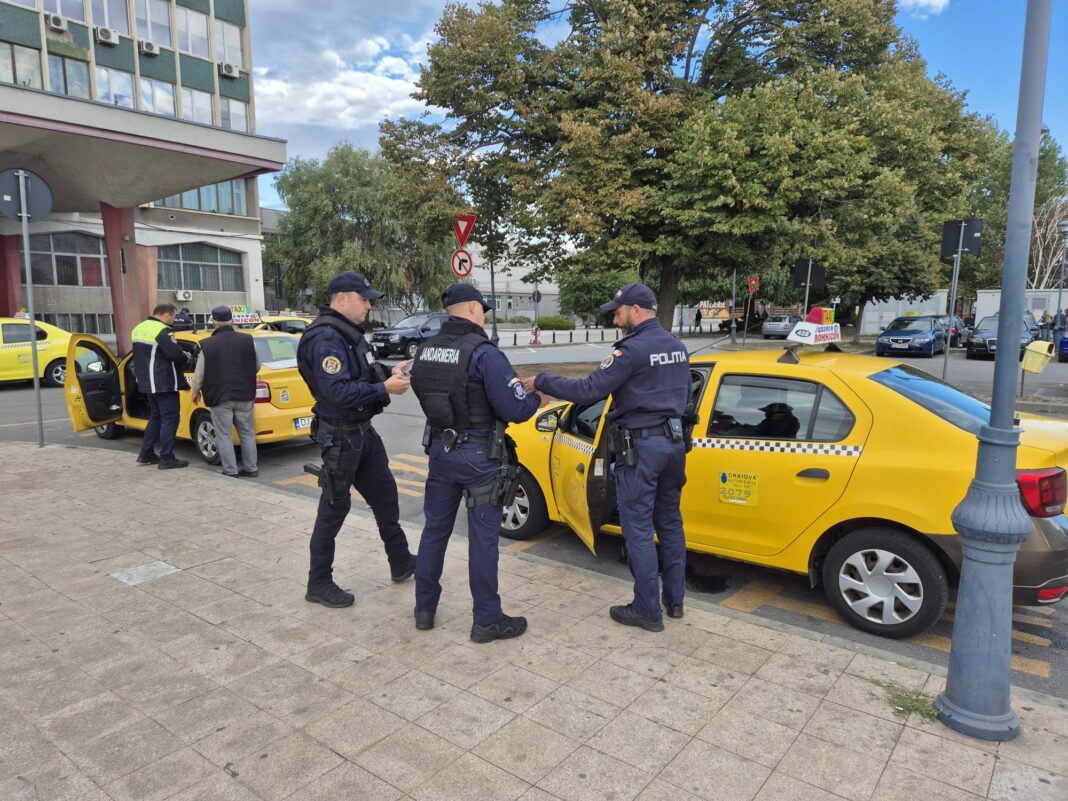 Razie la Gara Craiova: Peste 100 de persoane și 11 firme verificate