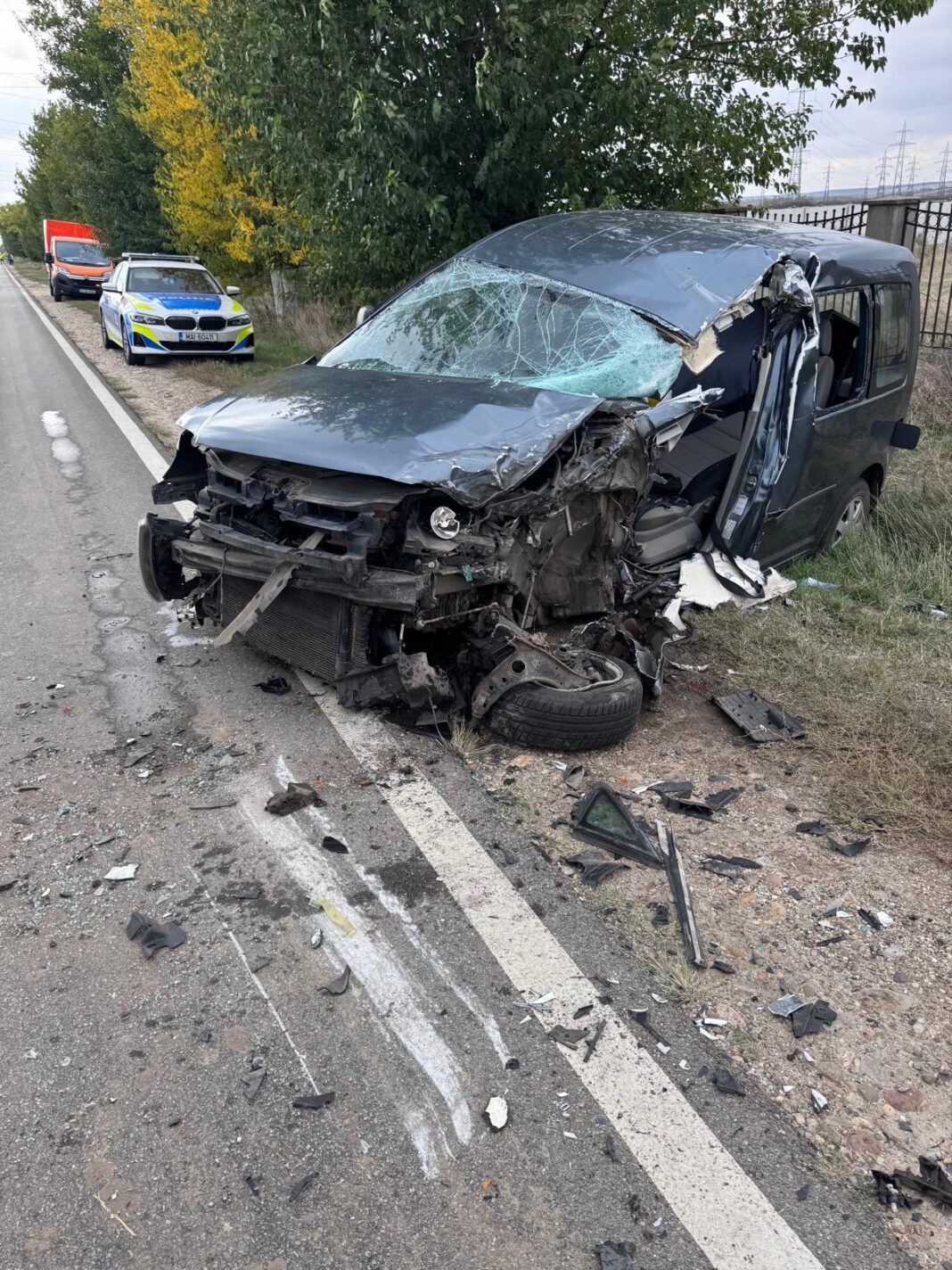 Olt: Accident rutier pe DN 64 în comuna Pleșoiu. Un șofer, rănit