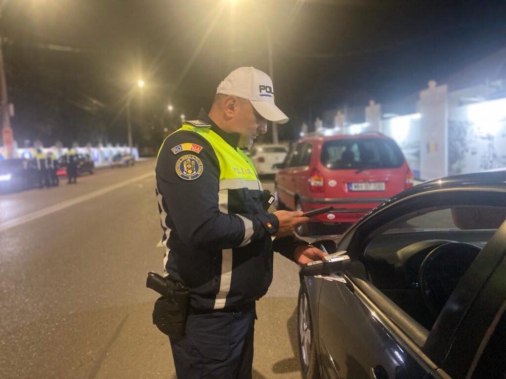 Bărbat de 47 de ani, depistat la volan după ce ar fi consumat băuturi alcoolice