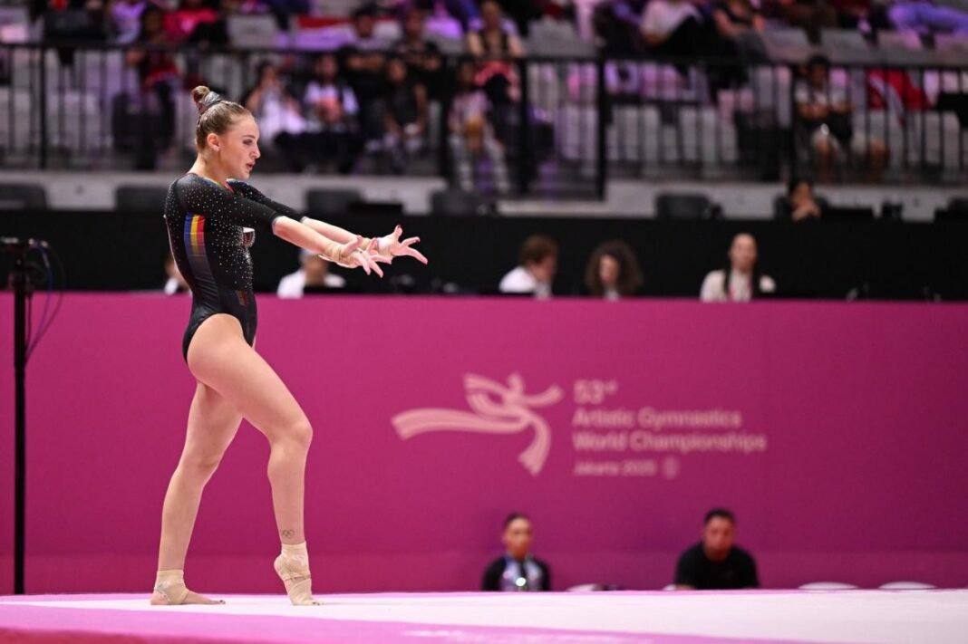 România a încheiat fără medalie CM de gimnastică după ce Voinea a luat locul 4 la sol România a încheiat fără medalie CM de gimnastică după ce Voinea a luat locul 4 la sol