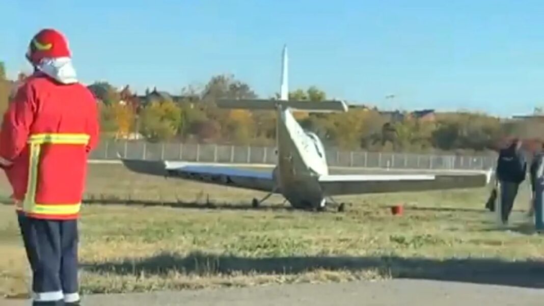 Incident aviatic pe Aeroportul Băneasa. Un avion-școală a aterizat forţat Incident aviatic pe Aeroportul Băneasa. Un avion-școală a aterizat forţat