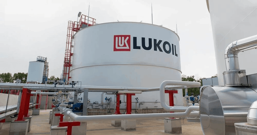 Un rănit într-o explozie la rafinăria Lukoil de la Ploiești