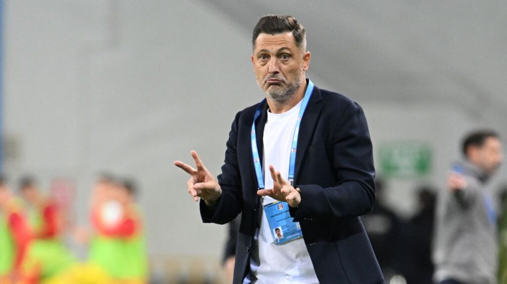 Mirel Rădoi, mesaj direct către suporteri: „Cu cât pun mai multă presiune, cu atât rezultatele vor întârzia!“